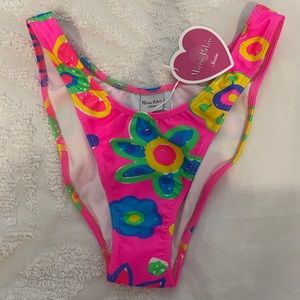 Mirror Palais Sugar Babies “Moms Bottoms”